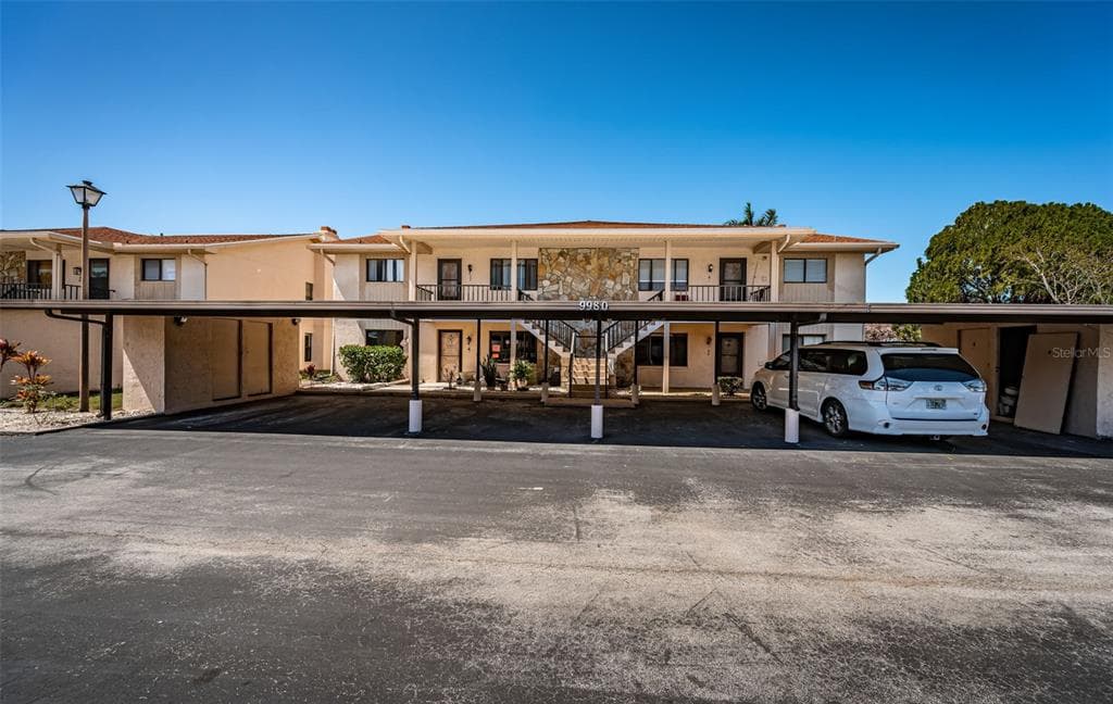 9980 EAGLES POINT CIRCLE Unit 1, PORT RICHEY, FL 34668