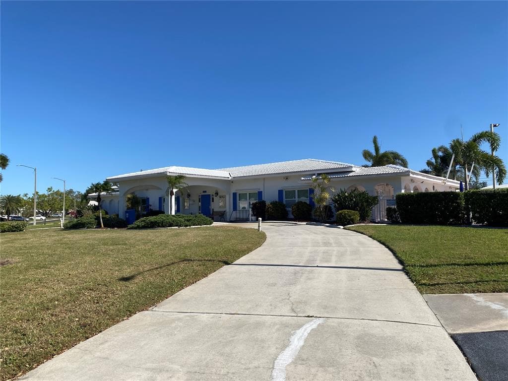 9082 141ST STREET, SEMINOLE, FL 33776 photo 3