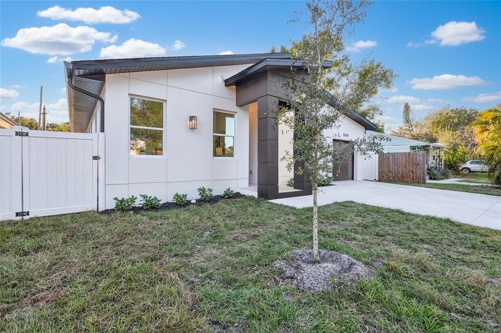 5518 NEWTON AVENUE, GULFPORT, FL 33707 photo 3