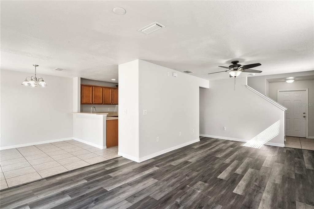 7350 LUMBER PORT Drive, RUSKIN, FL 33573 photo 4