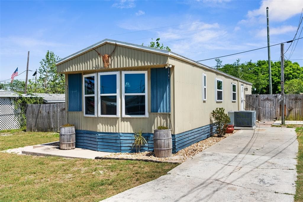1938 Holiday Drive, Holiday, FL, 34691