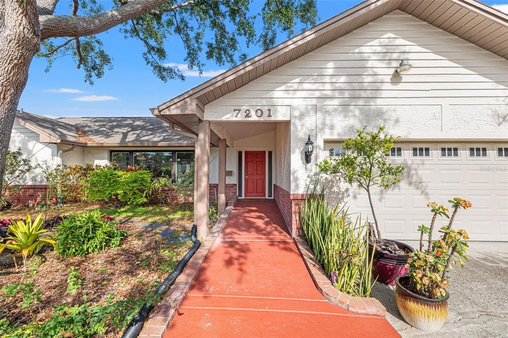 7201 15TH Court, Street PETERSBURG, FL 33702 photo 5