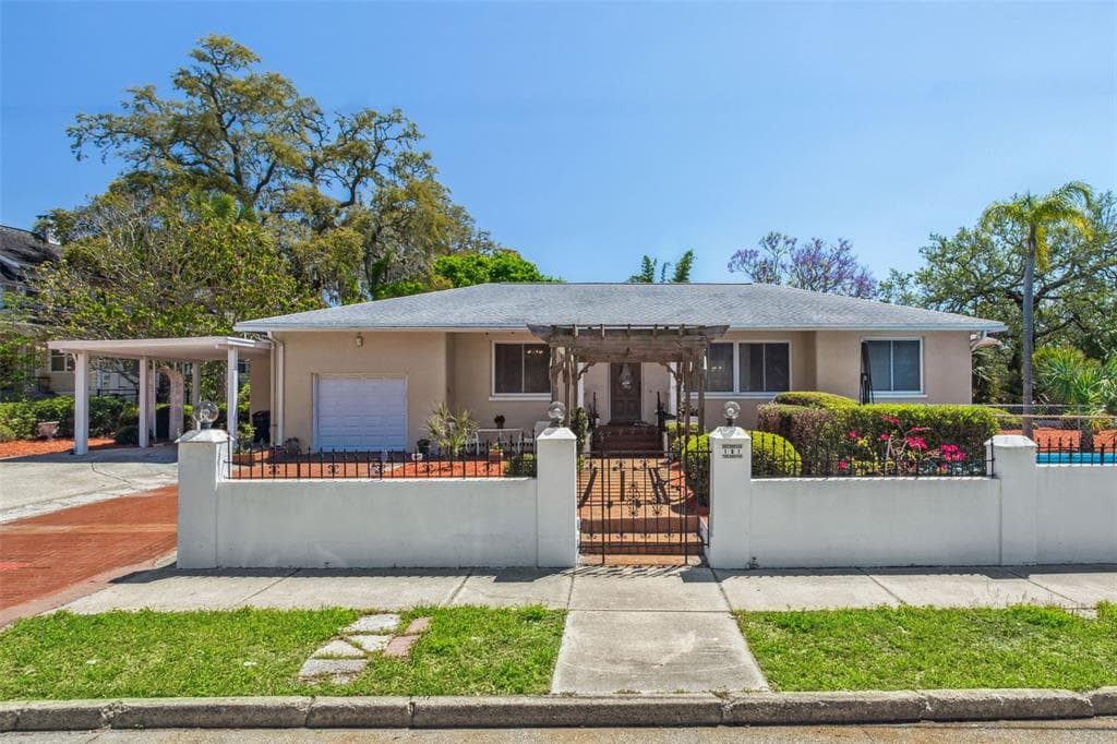 101 PAMPAS Avenue, TARPON SPRINGS, FL 34689