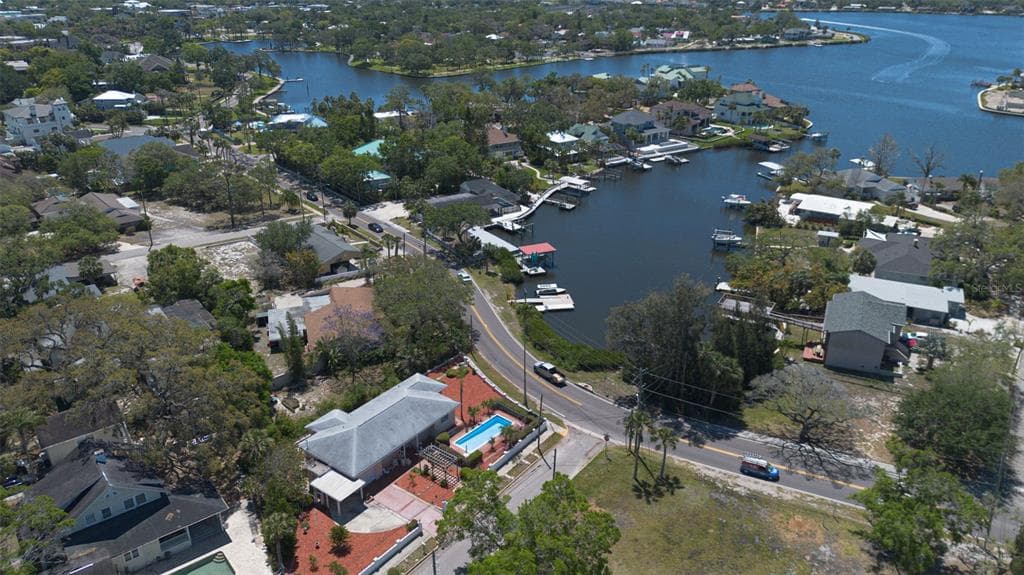 101 PAMPAS Avenue, TARPON SPRINGS, FL 34689 photo 5