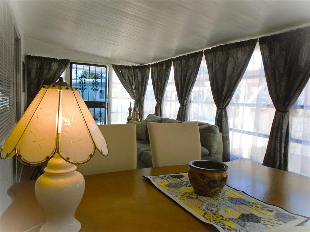 652 54TH LANE, GULFPORT, FL 33707 photo 3