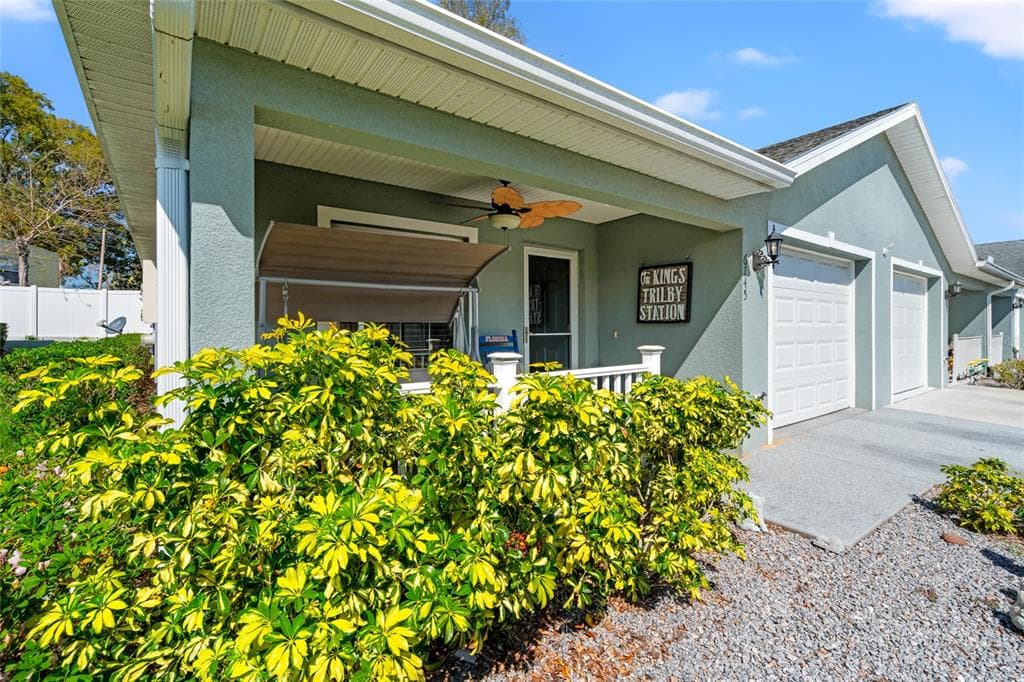 6745 BASSWOOD Circle, ZEPHYRHILLS, FL 33542 photo 3