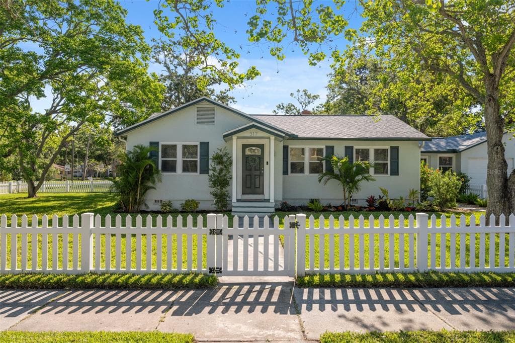 317 N Washington Avenue, Clearwater, FL, 33755