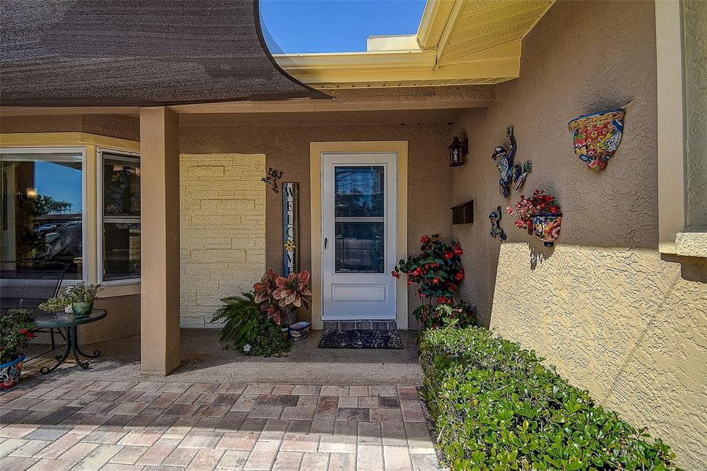 5931 33 AVENUE, Street PETERSBURG, FL 33710 photo 3