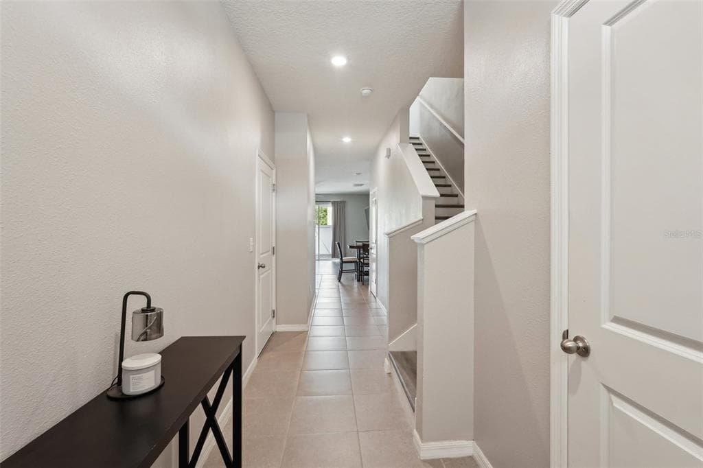 508 GLENN CROSS Drive, RUSKIN, FL 33570 photo 4