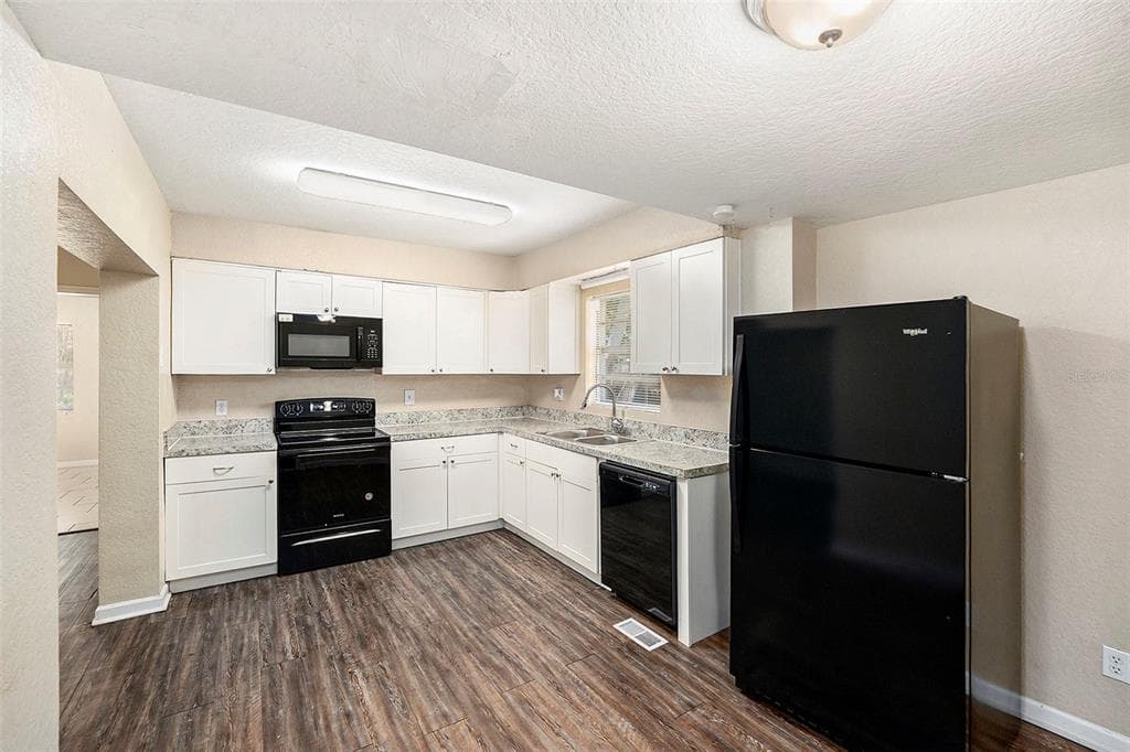 626 BELLEVIEW Boulevard, CLEARWATER, FL 33756 photo 5