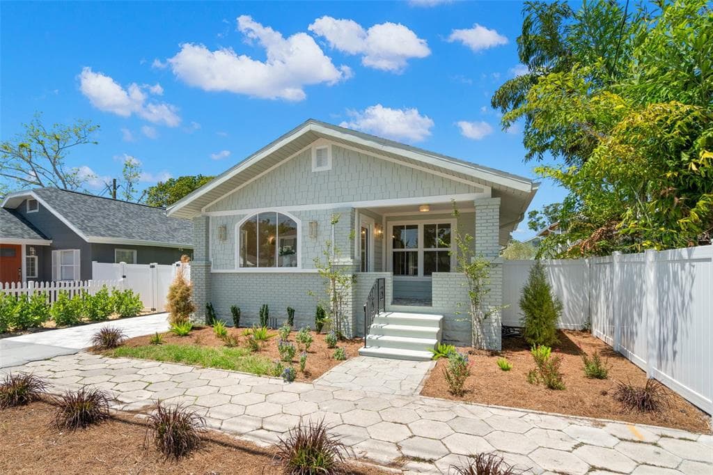 422 24TH STREET, Street PETERSBURG, FL 33713