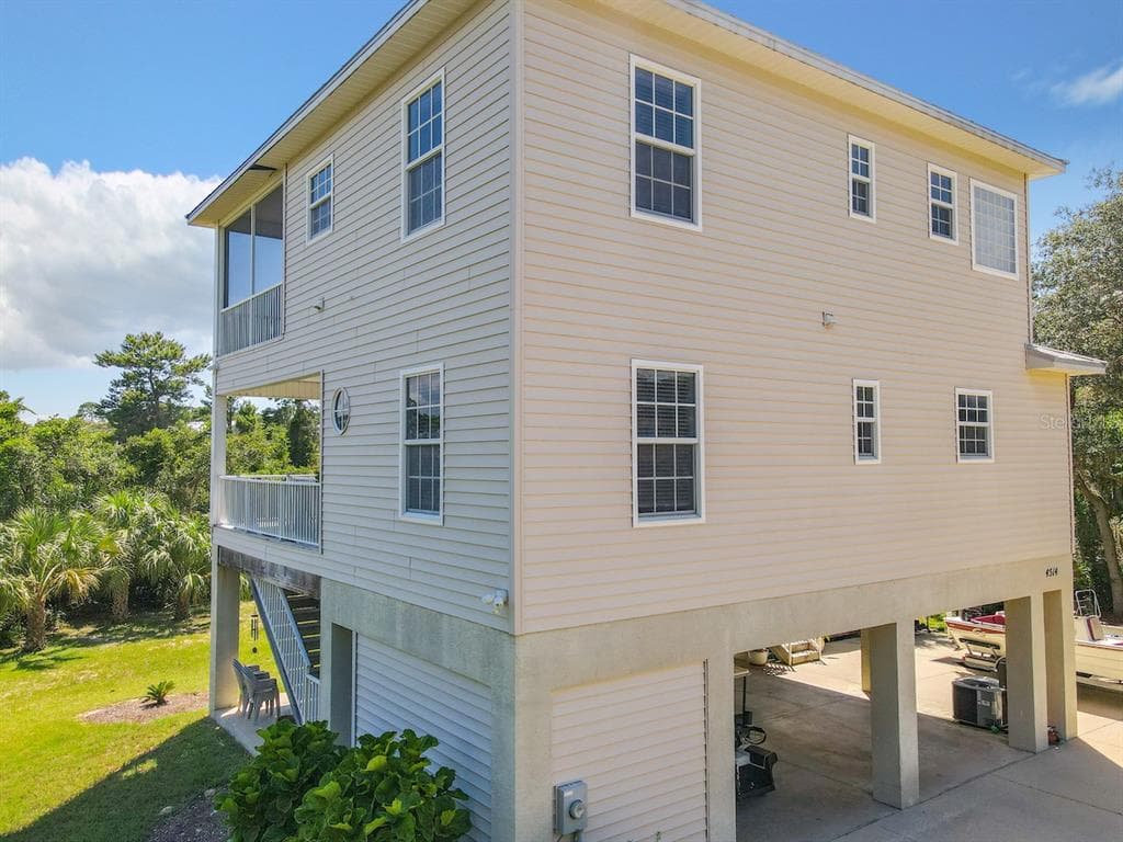 4514 FISHMAN AVENUE, WEEKI WACHEE, FL 34607 photo 4