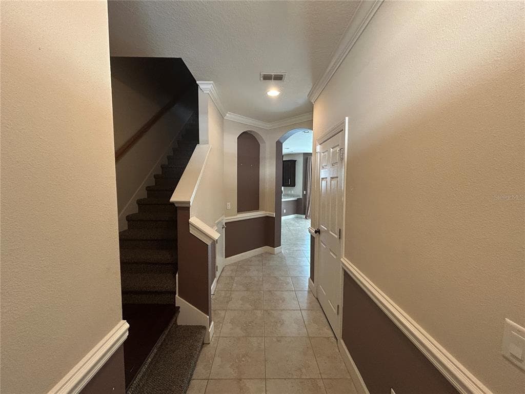 403 TUSCAN Lane, OLDSMAR, FL 34677 photo 2