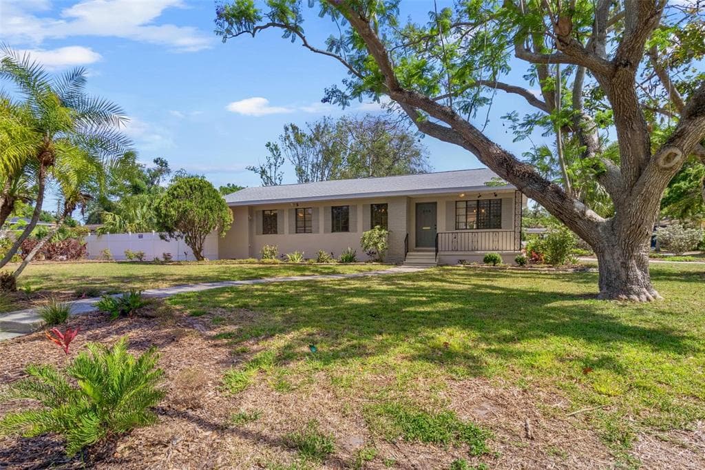 300 22ND AVENUE, ST PETERSBURG, FL, 33705