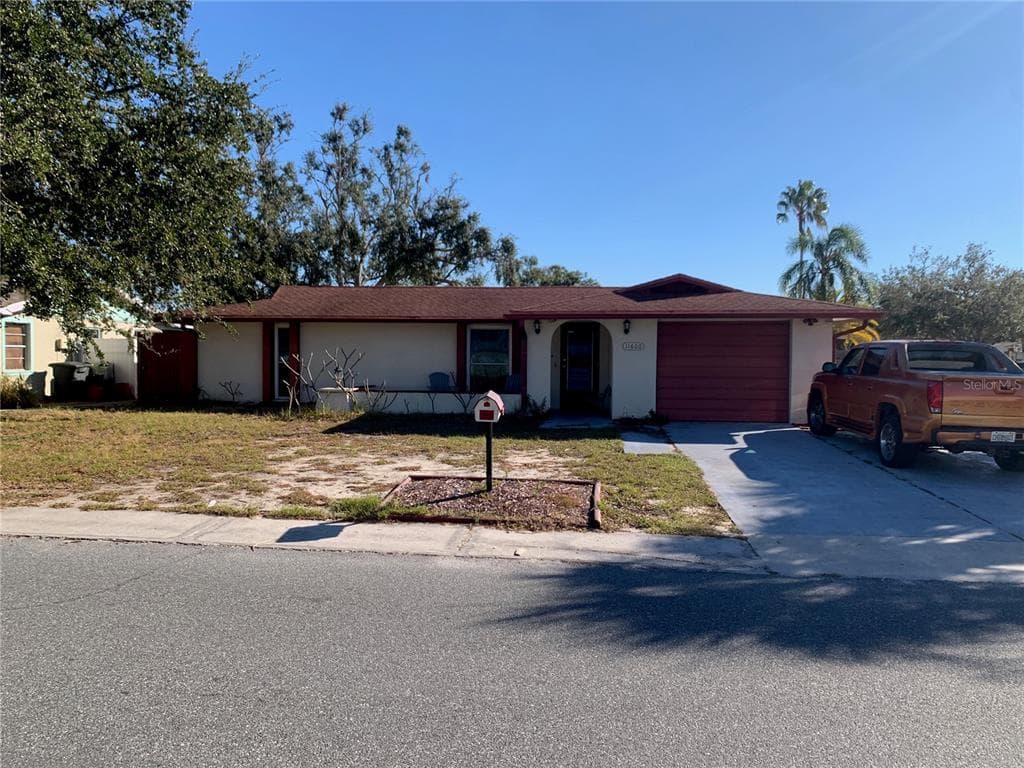 11600 CRYSTAL LAKE DRIVE, PORT RICHEY, FL 34668