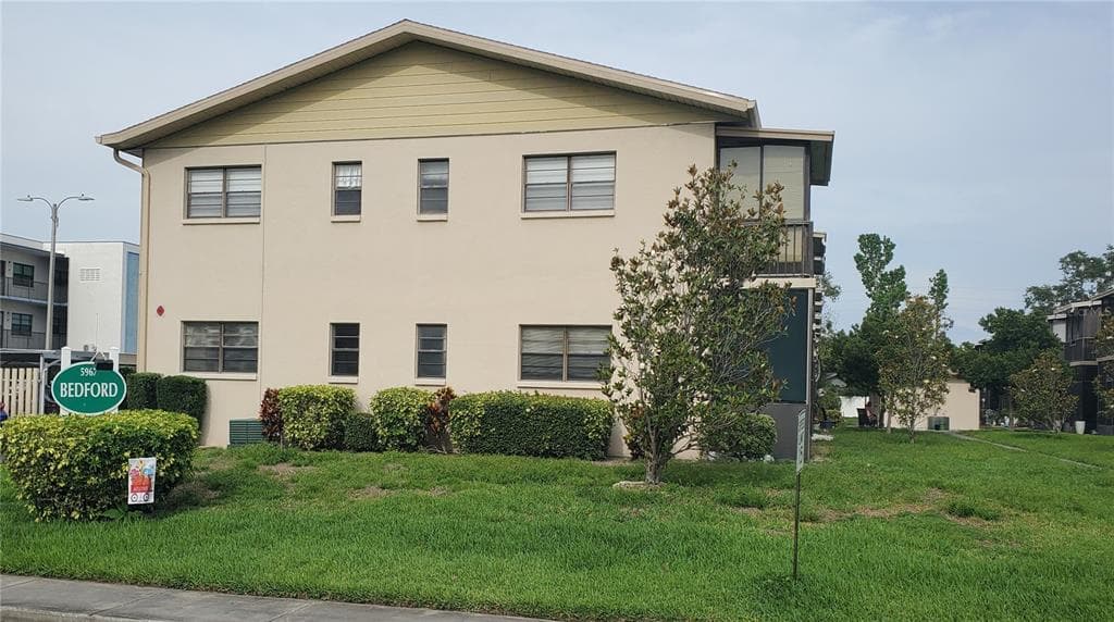 5967 TERRACE PARK Drive Unit 101, Street PETERSBURG, FL 33709 photo 4