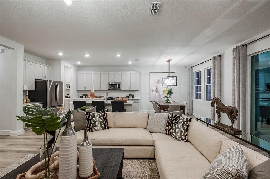 10009 SURREY ROSE DRIVE, SAN ANTONIO, FL 33576 photo 2