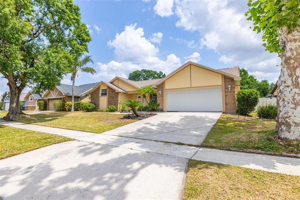 1426 BUCKNER ROAD, VALRICO, FL 33596 photo 2