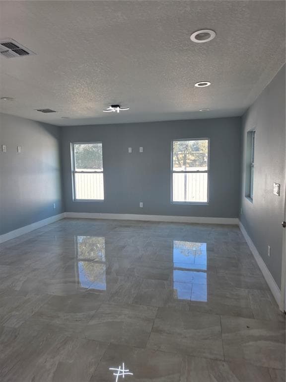 3704 SMITH TREE STREET, TAMPA, FL, 33619 photo 5