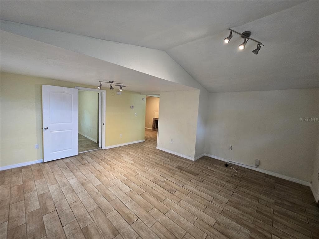 4607 35TH STREET, TAMPA, FL 33610 photo 2