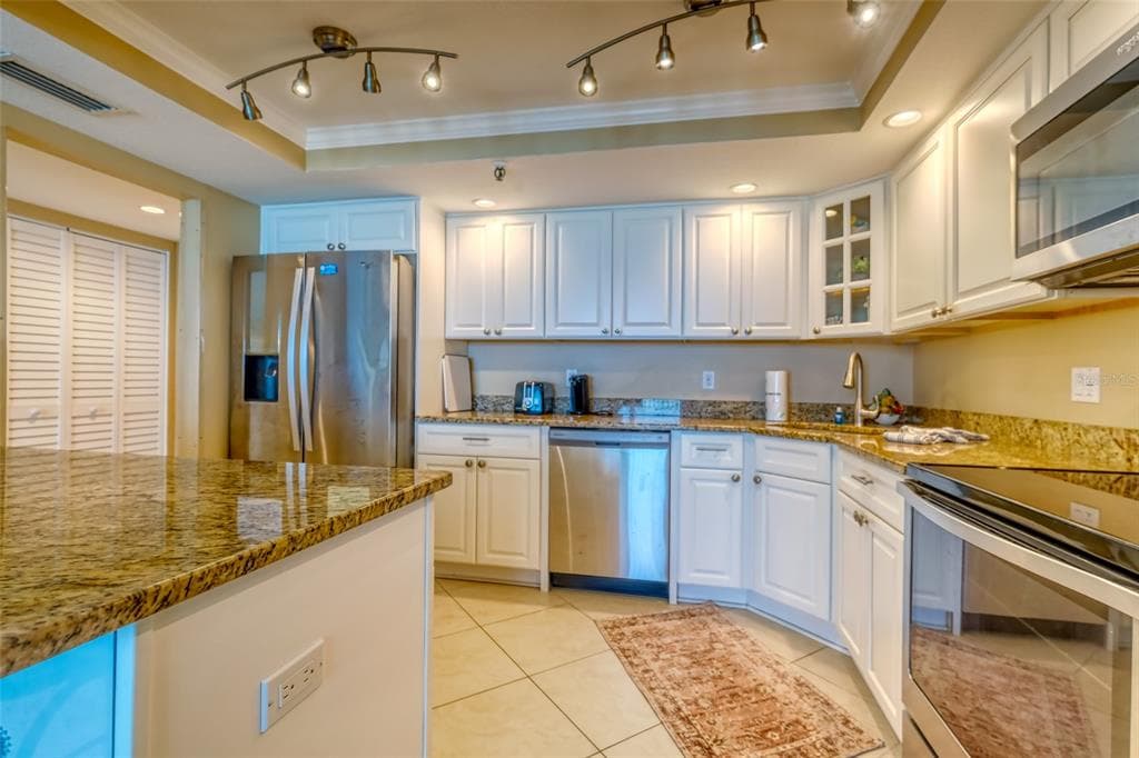 14146 GULF BOULEVARD Unit 4B, MADEIRA BEACH, FL 33708 photo 5