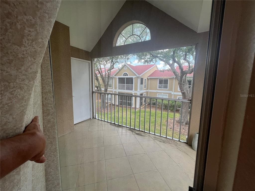 9481 HIGHLAND OAK DRIVE Unit 814, TAMPA, FL 33647 photo 4