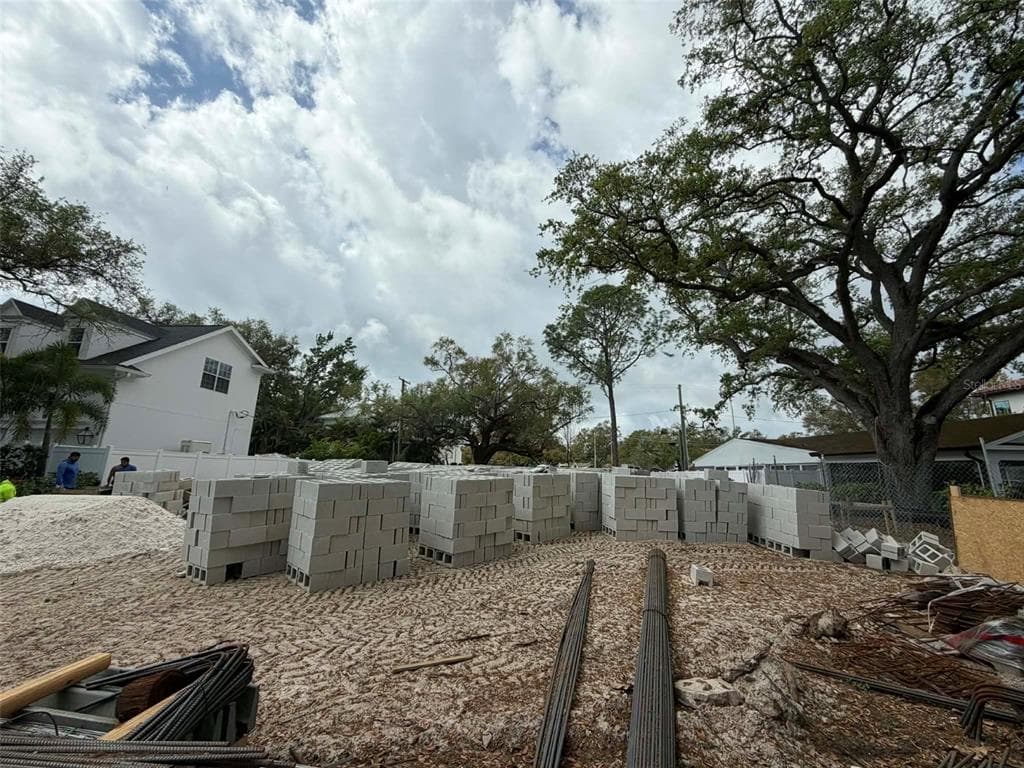 530 SEVERN Avenue, TAMPA, FL 33606 photo 2