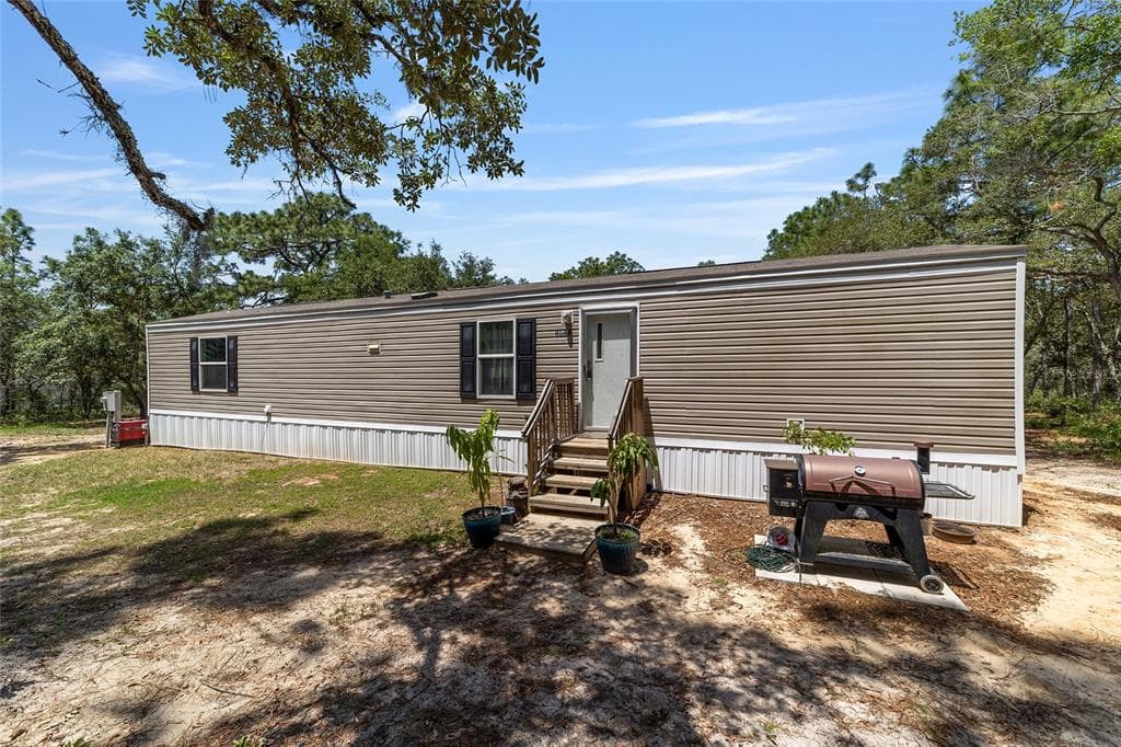 9088 BERKSHIRE Avenue, INVERNESS, FL 34452 photo 2