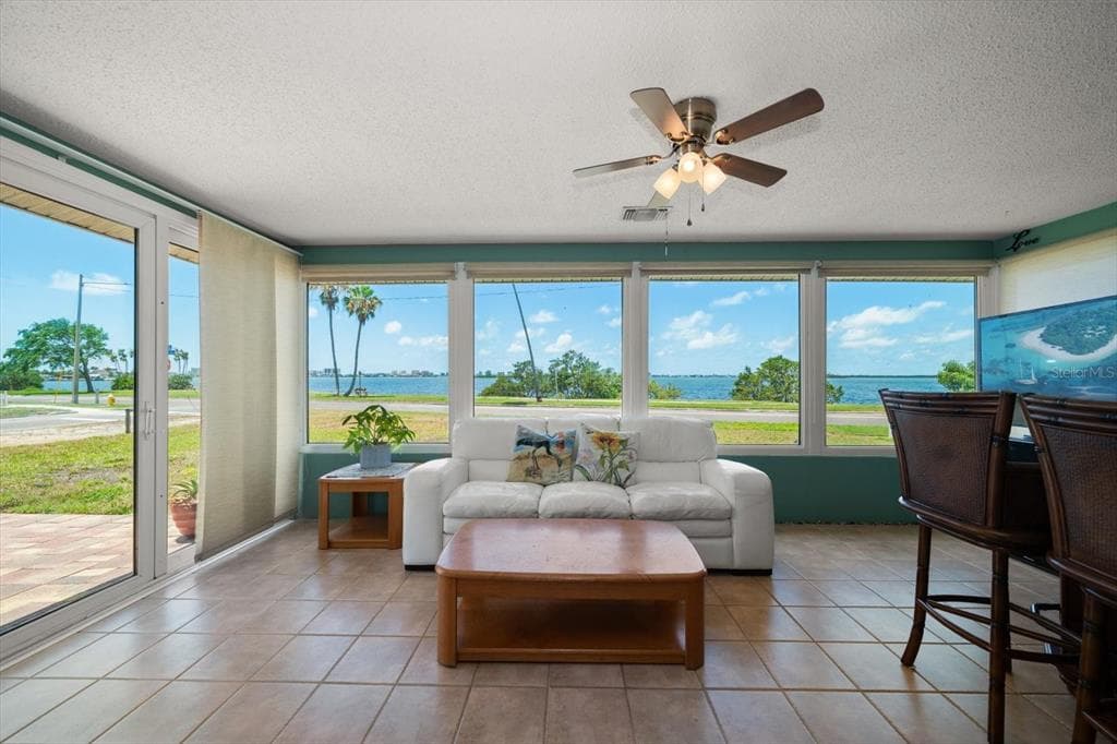 1963 EDGEWATER Drive, CLEARWATER, FL 33755 photo 5