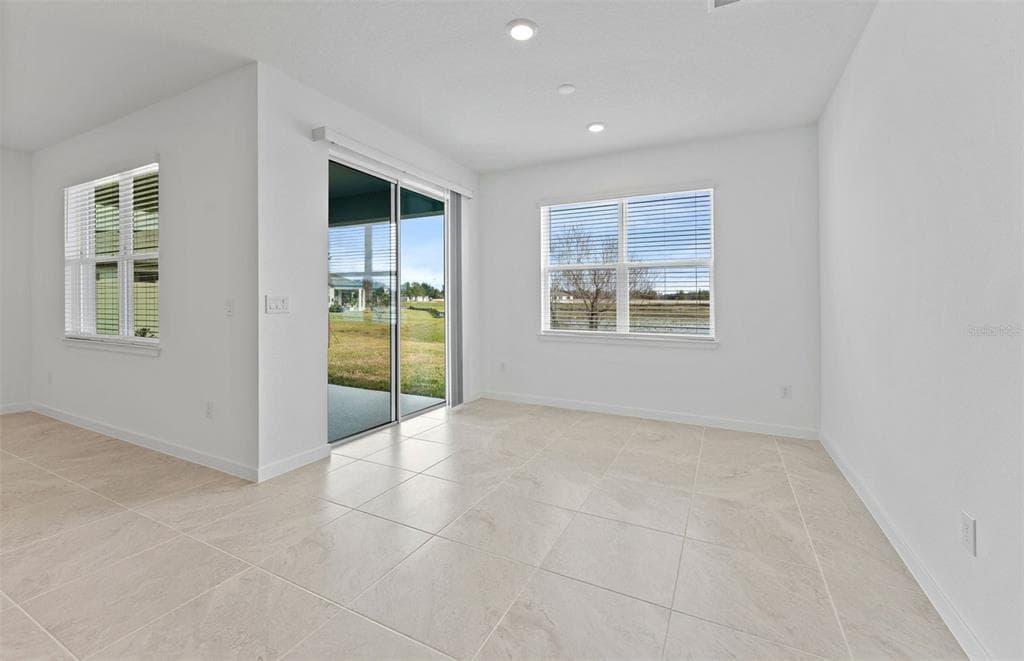 36485 SESPE CREEK Court, ZEPHYRHILLS, FL 33540 photo 4