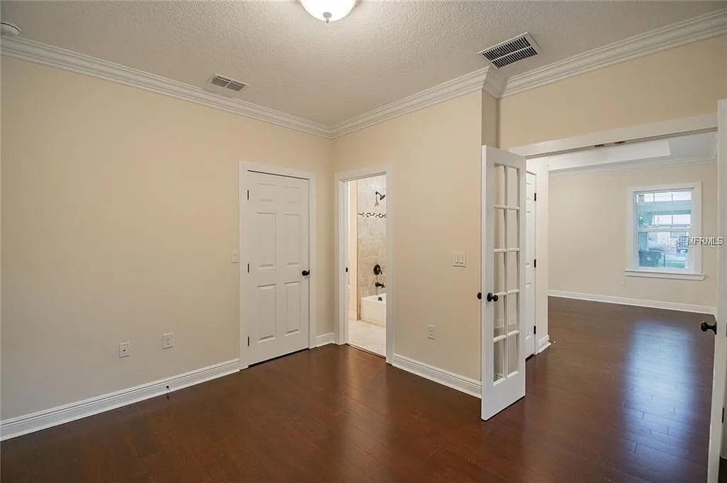 1420 FRIERSON AVENUE, TAMPA, FL 33603 photo 4