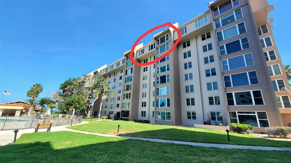 632 EDGEWATER DRIVE Unit 832, DUNEDIN, FL 34698 photo 2