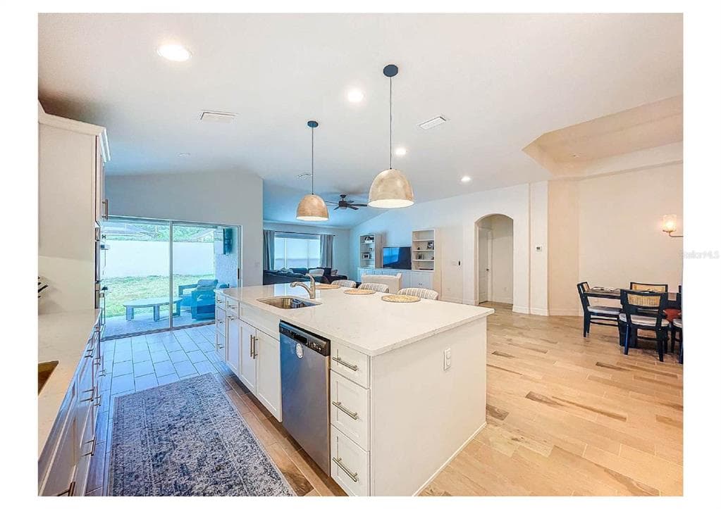 12010 JACKSON LANDING PLACE, TAMPA, FL 33624 photo 5