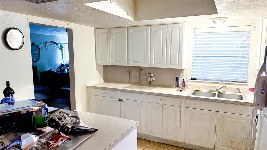 4719 ALCAZAR WAY, Street PETERSBURG, FL 33712 photo 3