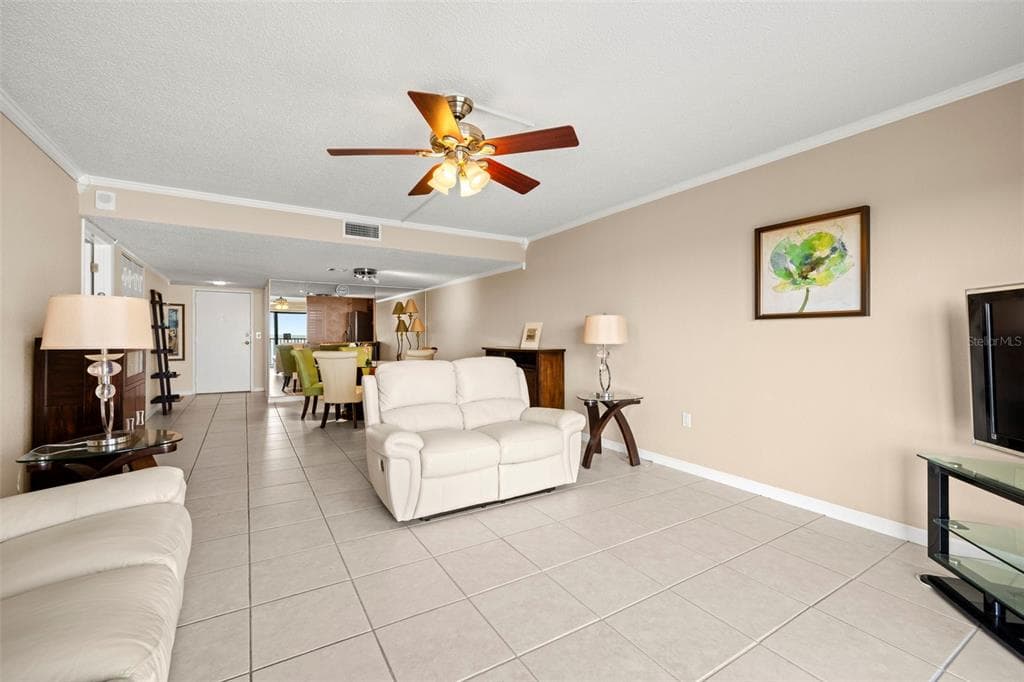 7300 SUN ISLAND Drive Unit 605, SOUTH PASADENA, FL 33707 photo 5