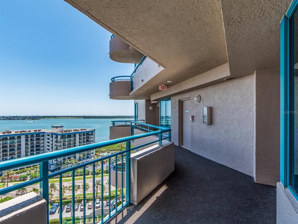 1520 GULF BOULEVARD Unit 1505, CLEARWATER BEACH, FL 33767 photo 3