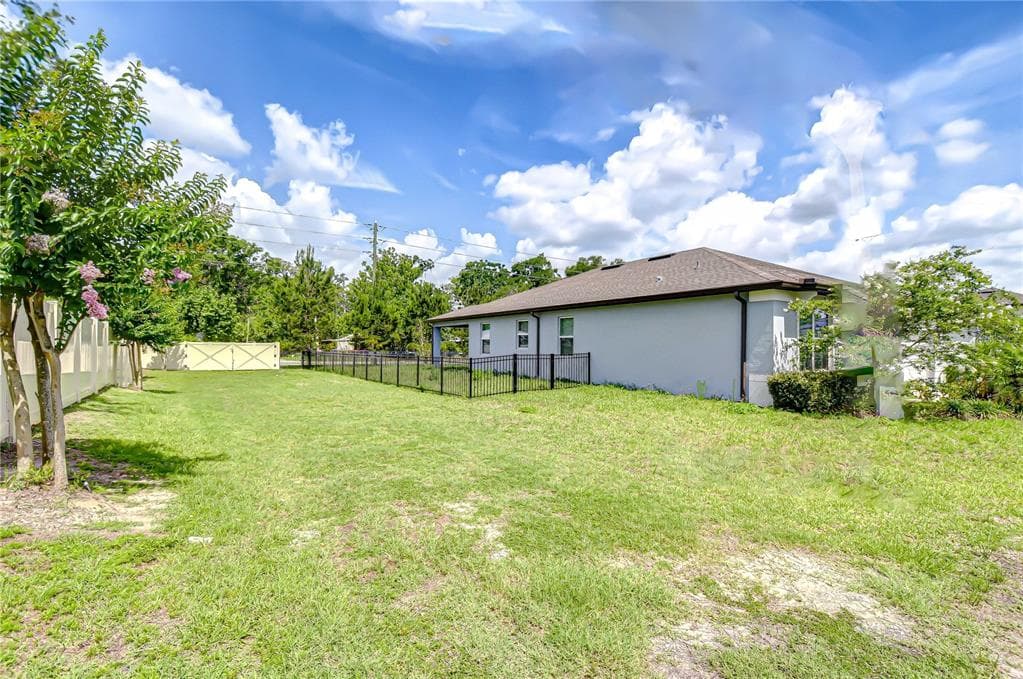 6119 BRADFORD WOODS DRIVE, ZEPHYRHILLS, FL 33542 photo 2