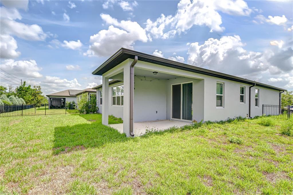 6119 BRADFORD WOODS DRIVE, ZEPHYRHILLS, FL 33542 photo 3