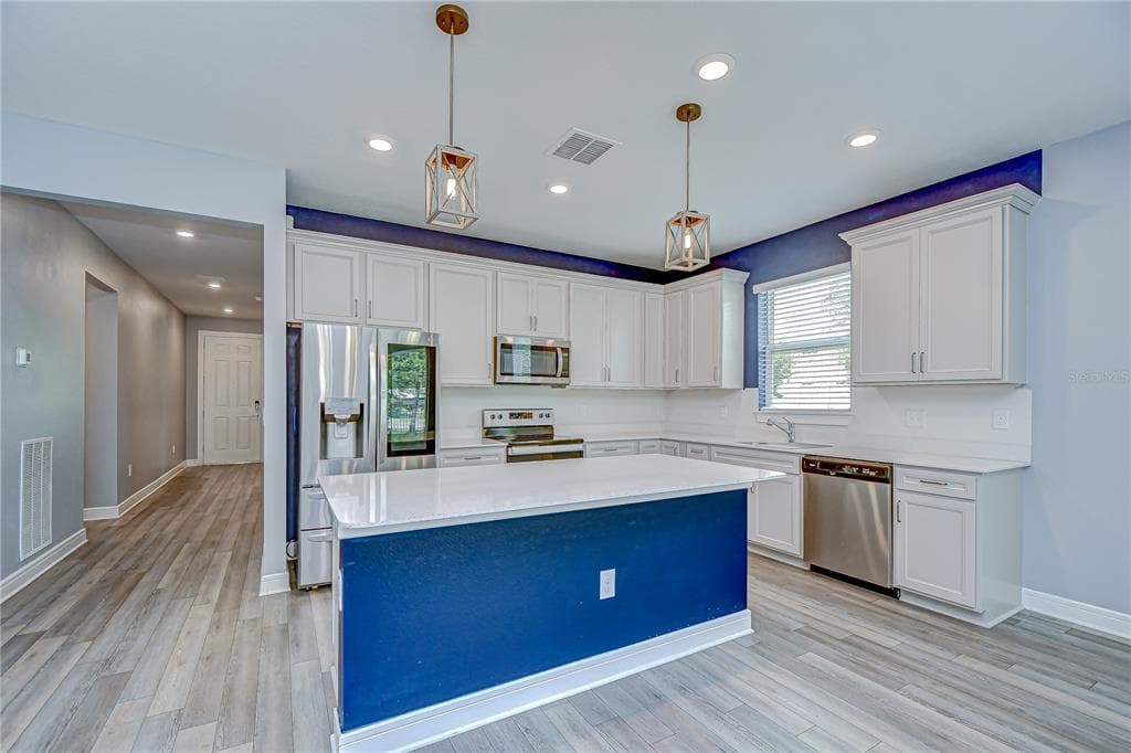 6119 BRADFORD WOODS DRIVE, ZEPHYRHILLS, FL 33542 photo 5