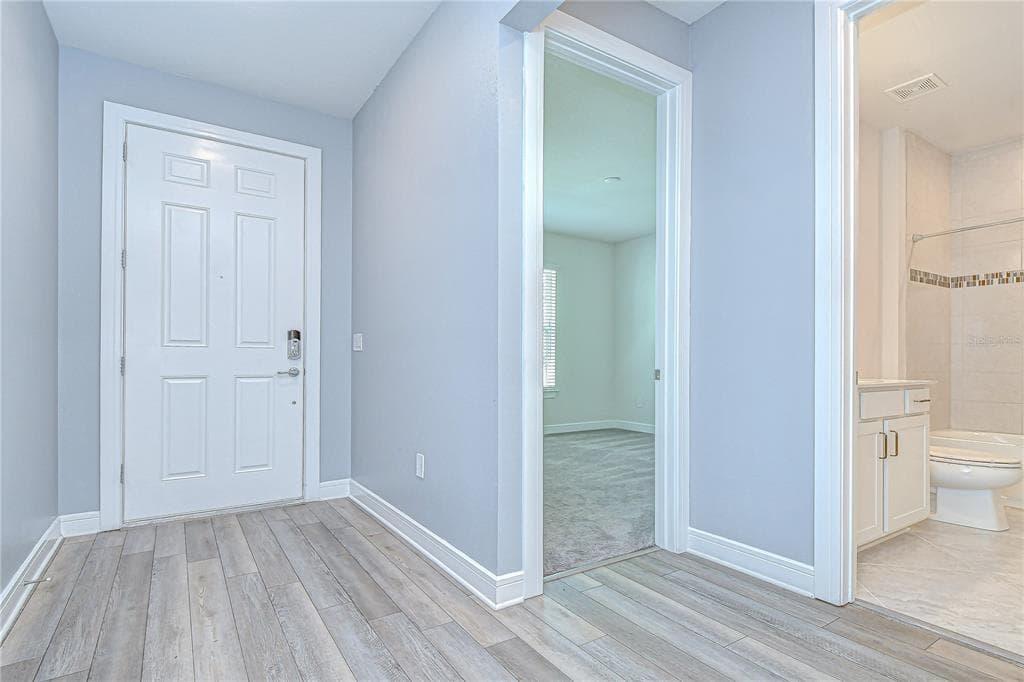 6119 BRADFORD WOODS DRIVE, ZEPHYRHILLS, FL 33542 photo 4