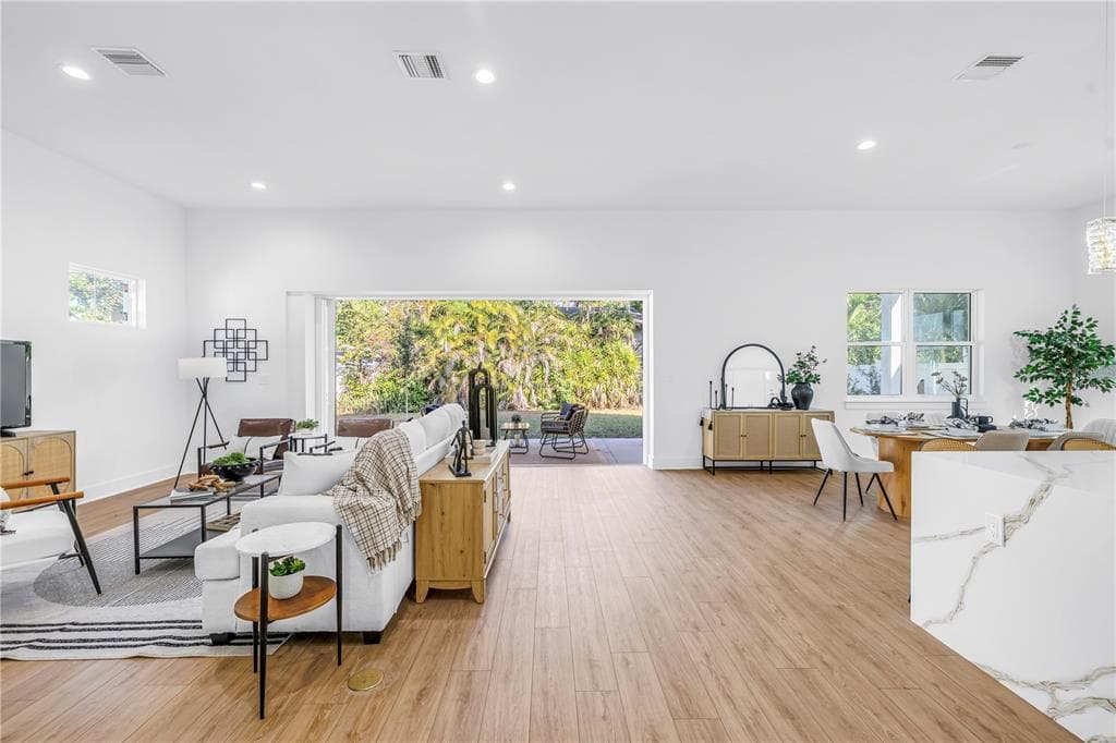 1025 42ND AVENUE, Street PETERSBURG, FL 33703 photo 3