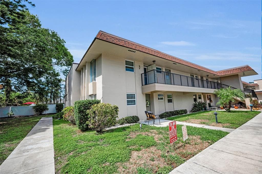 9945 47TH AVENUE Unit 210, Street PETERSBURG, FL 33708
