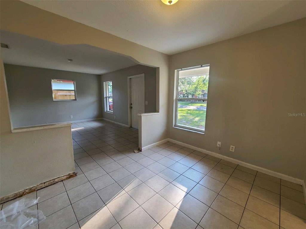 3217 DEERFIELD DRIVE, TAMPA, FL, 33619 photo 4