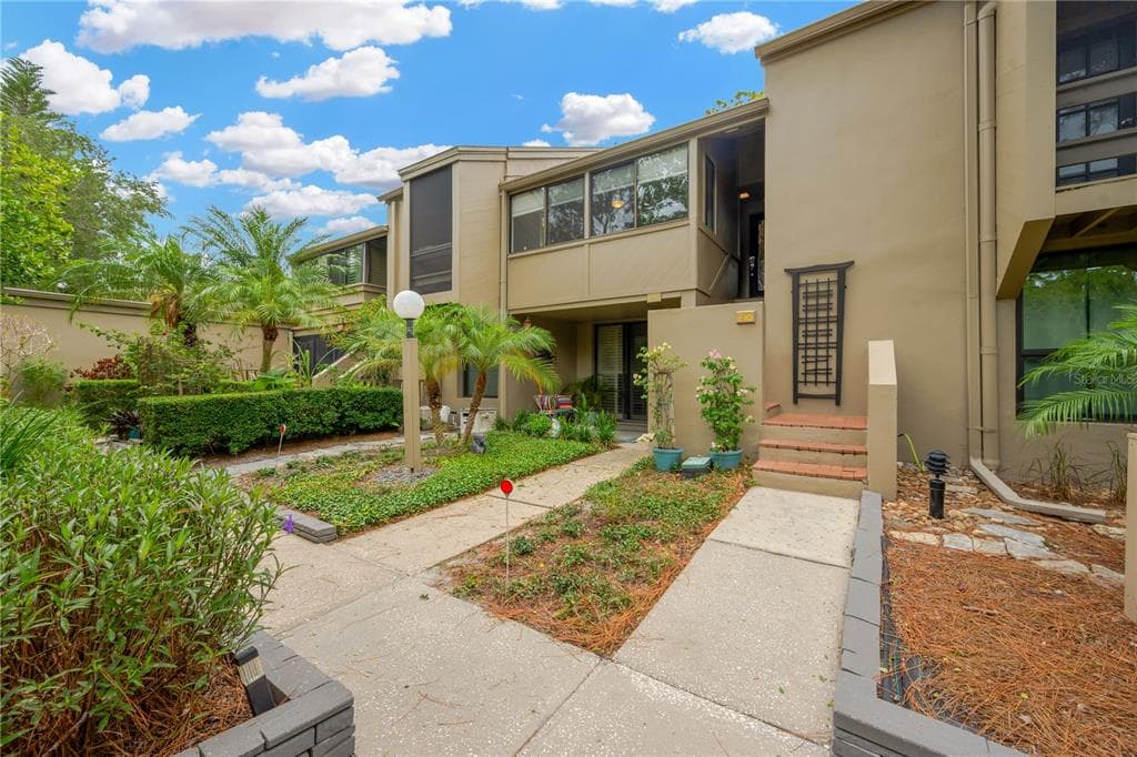 1111 BAYSHORE BOULEVARD Unit E10, CLEARWATER, FL 33759 photo 2