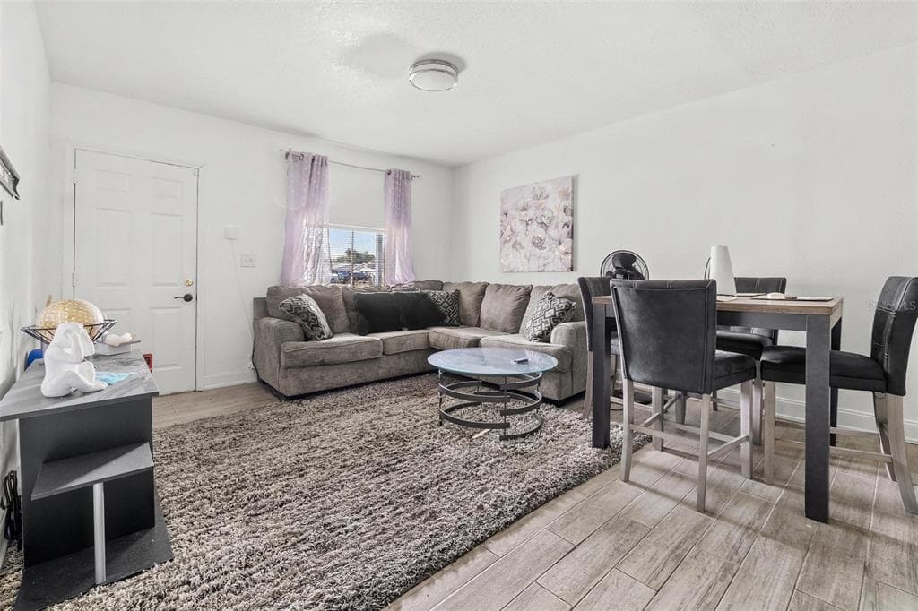 6426 HIMES AVENUE, TAMPA, FL 33611 photo 3