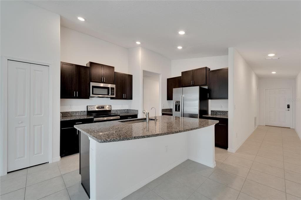 3186 OYSTER COVE STREET, WIMAUMA, FL 33598 photo 3