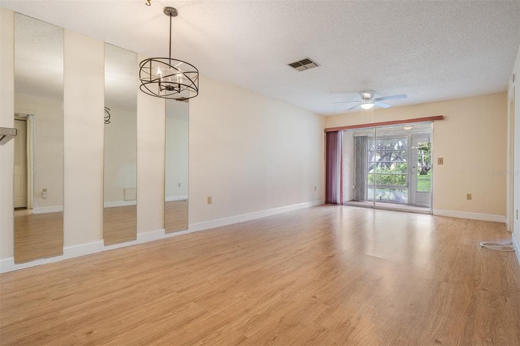 2465 NORTHSIDE Drive Unit 605, CLEARWATER, FL 33761 photo 3