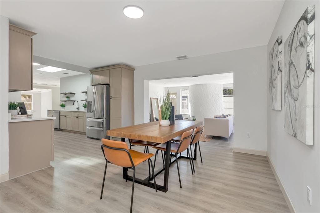 6375 EMERSON AVENUE, Street PETERSBURG, FL 33707 photo 4