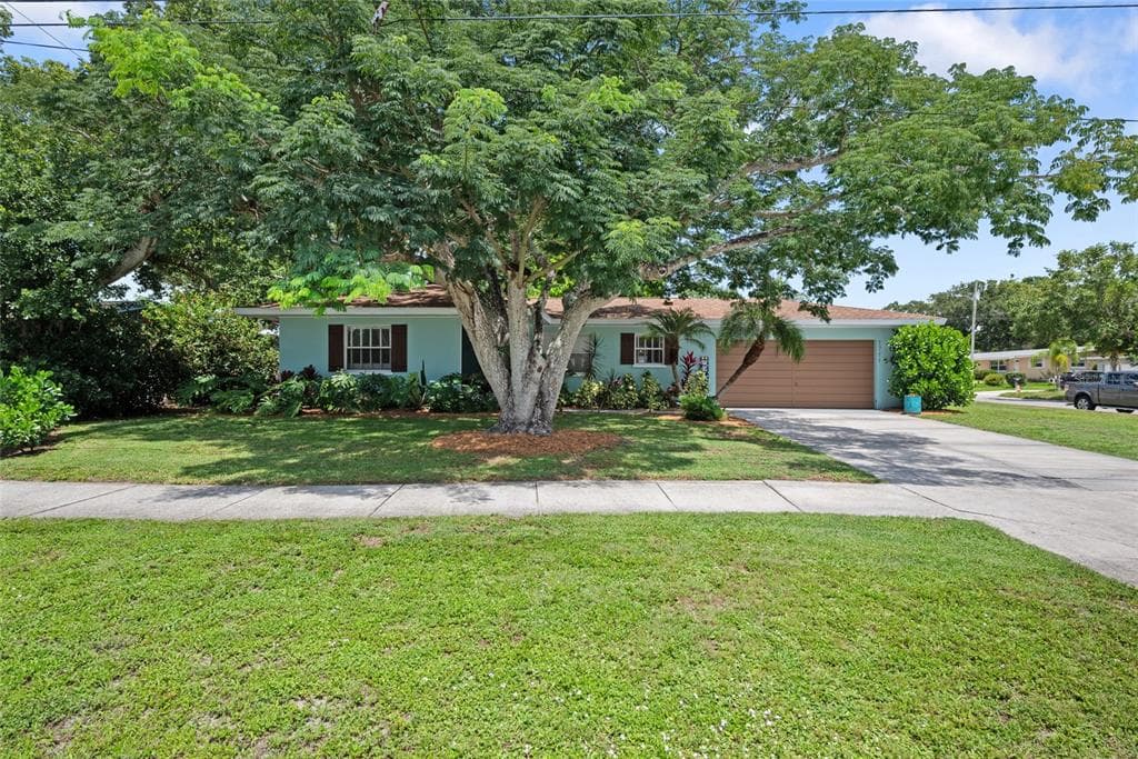 1711 N Highland Avenue, Clearwater, FL, 33755