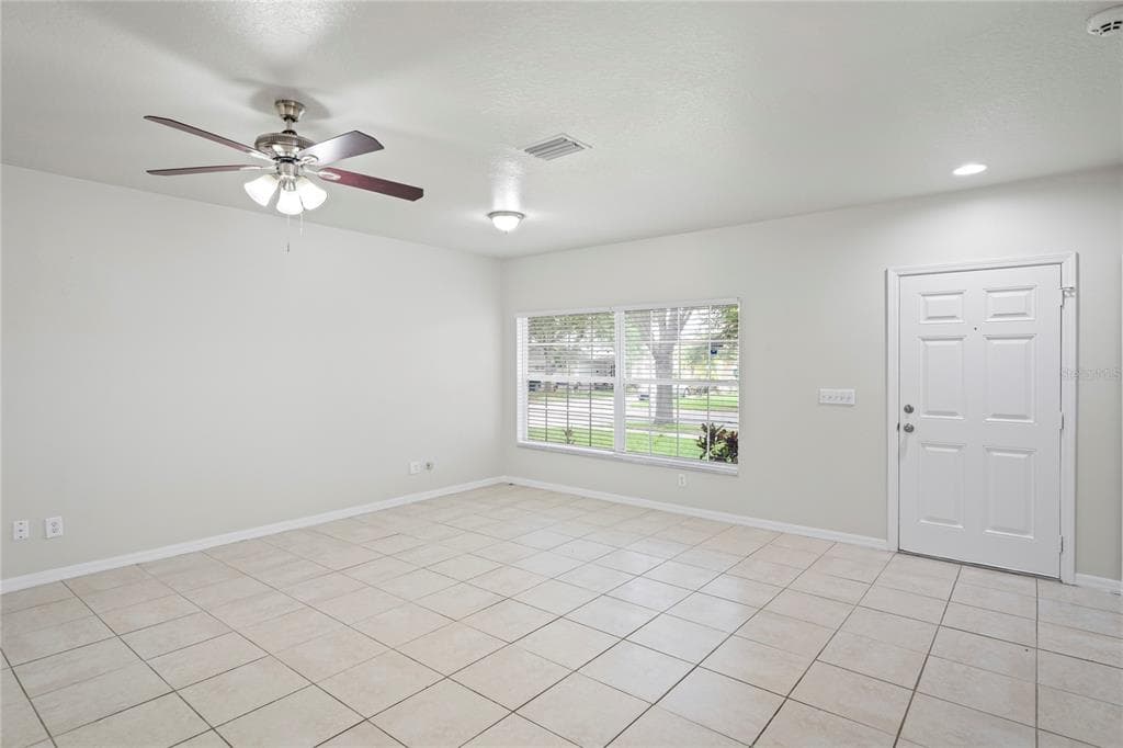 456 SUMMER SAILS DRIVE, VALRICO, FL 33594 photo 3